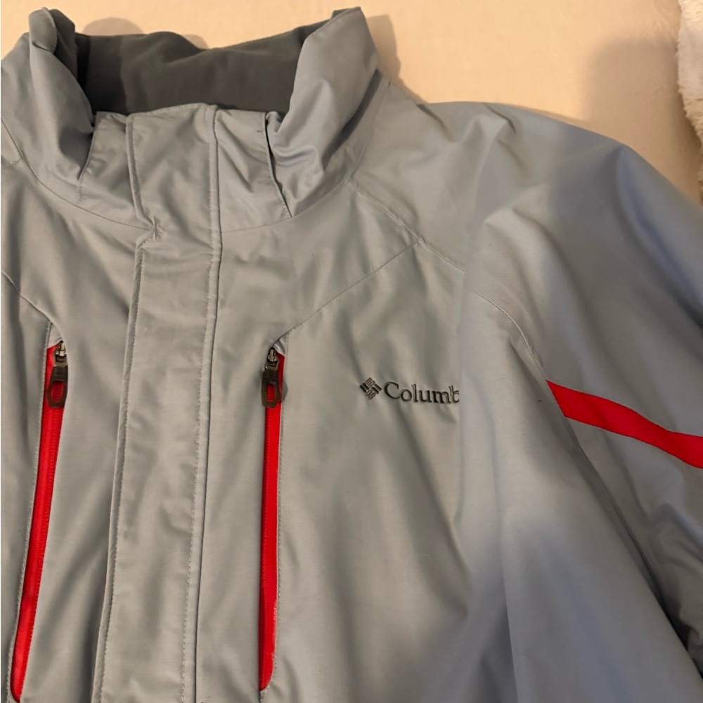 Columbia Light Gray Jacket with Red Accents - Men’s 4x